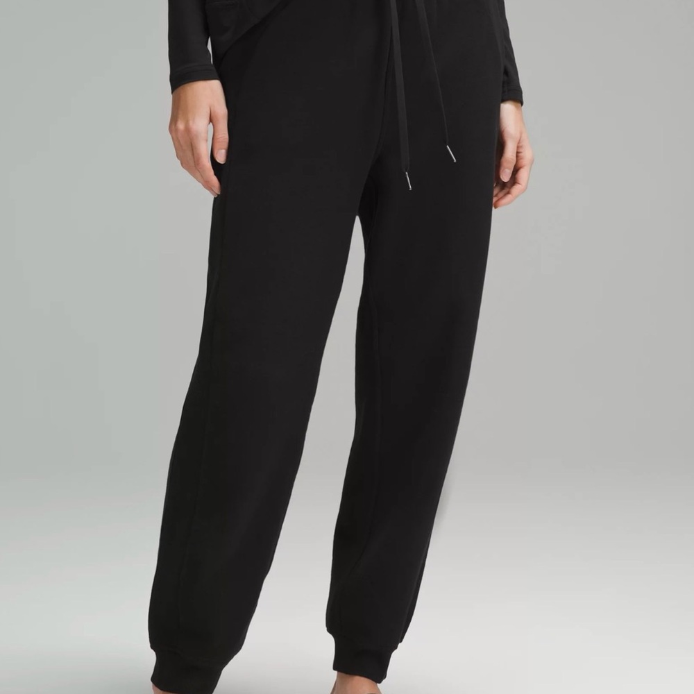 Lululemon Scuba Black Jogger